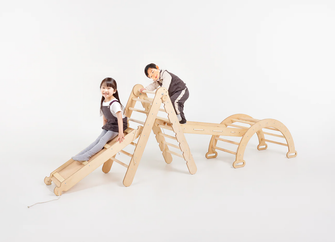 5-in-1 モンテッソーリクライミングフレーム（ピクラートライアングル・アーチ・ロッキングおもちゃ・滑り台ボード・スロープ・ロープネット・クッション）